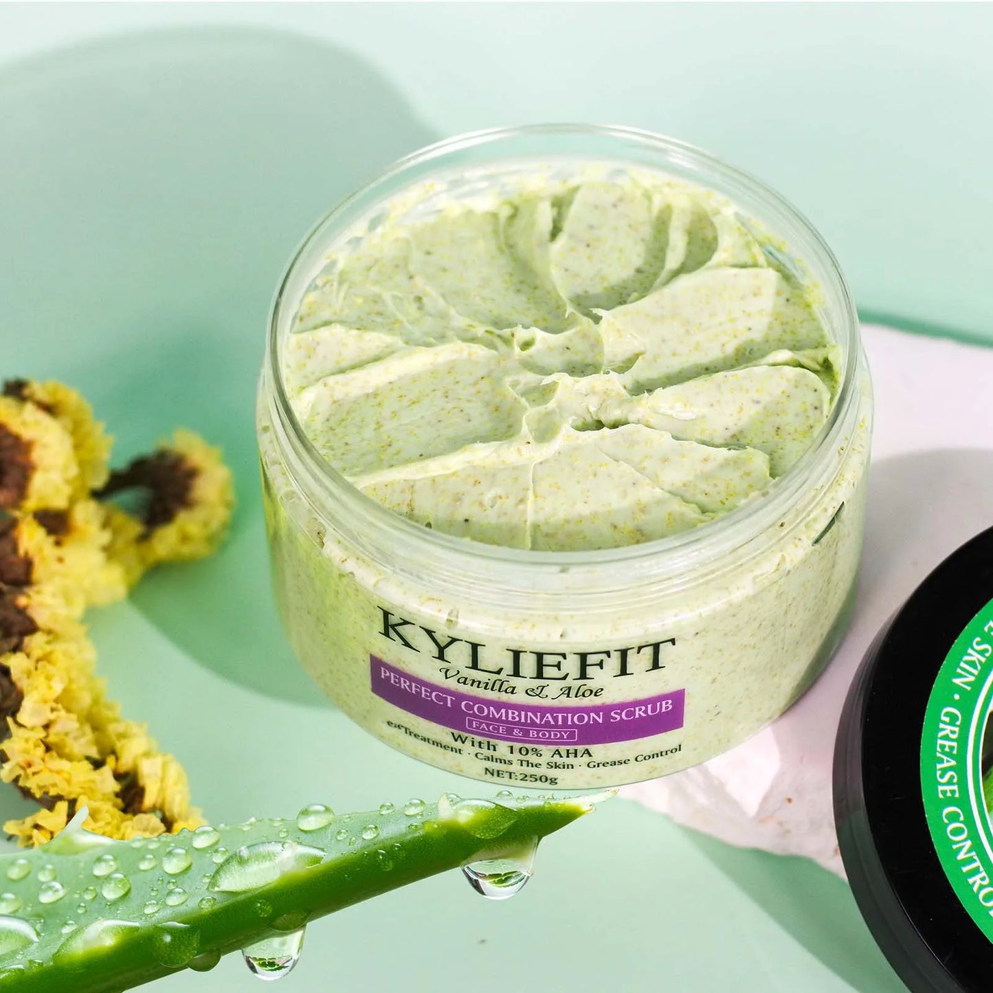 AILKE Natural Vanilla Aloe Scrub AHA 10 For Face Daily